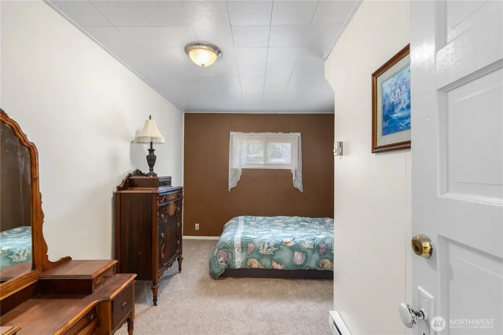 25 Whalebone Way Aberdeen WA 98520
