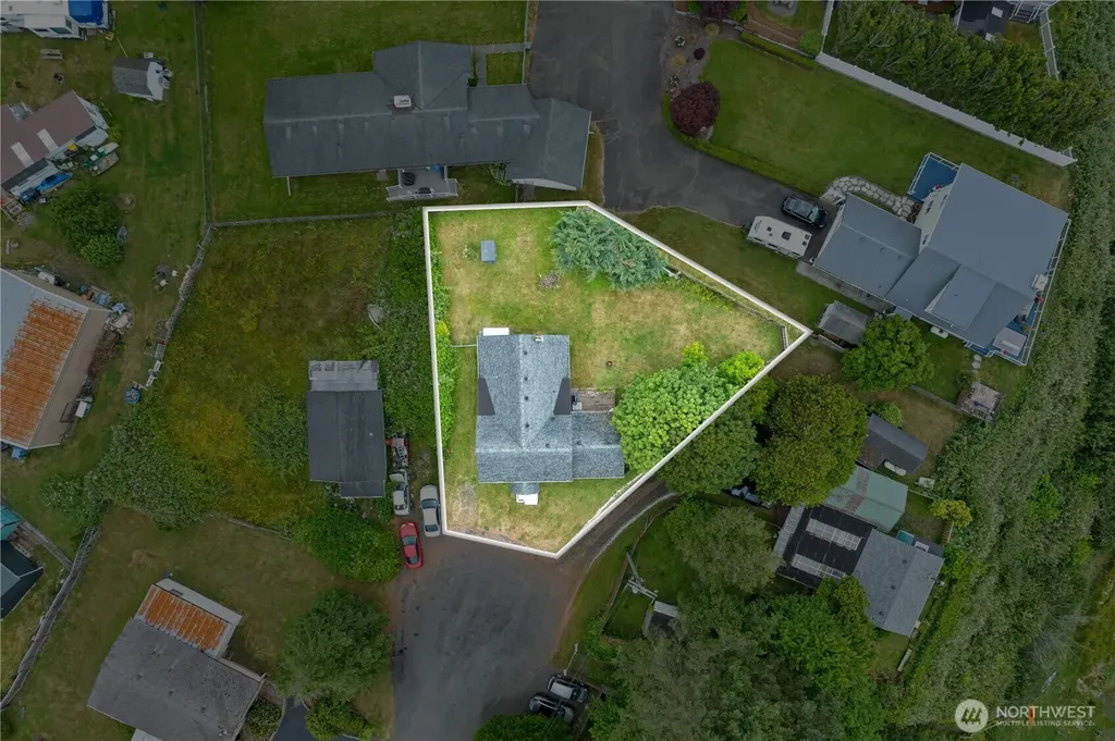 25 Whalebone Way Aberdeen WA 98520
