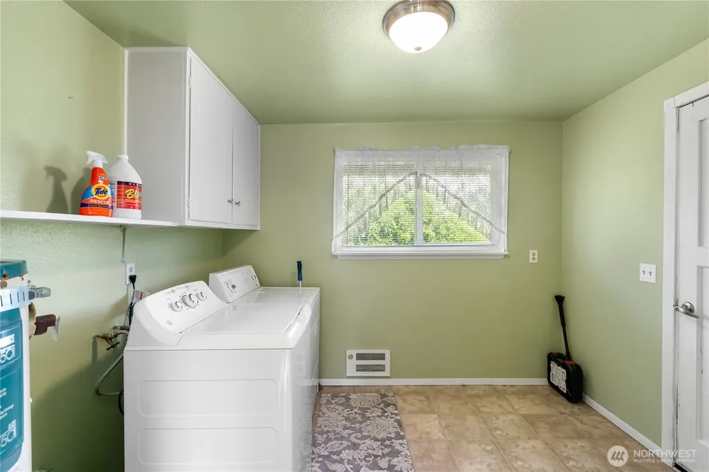 25 Whalebone Way Aberdeen WA 98520