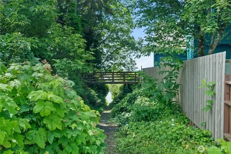 25 Whalebone Way Aberdeen WA 98520