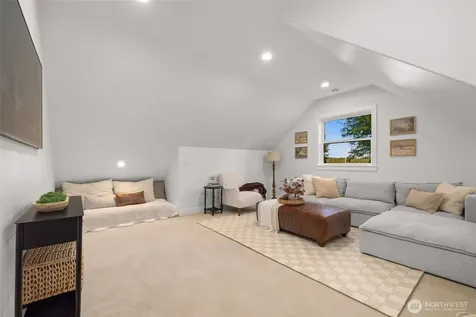 3019 38th Avenue NW Gig Harbor WA 98335