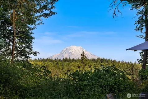3019 38th Avenue NW Gig Harbor WA 98335