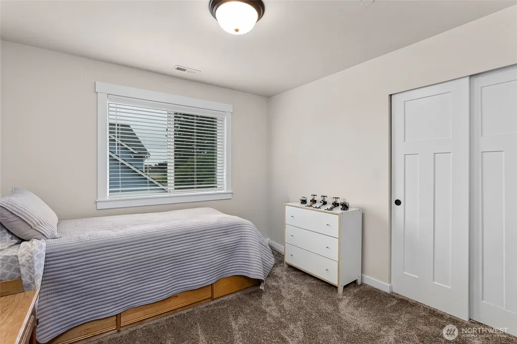 17813 77th Street E Bonney Lake WA 98391