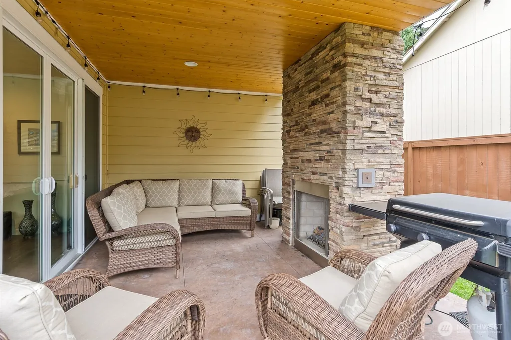 17813 77th Street E Bonney Lake WA 98391