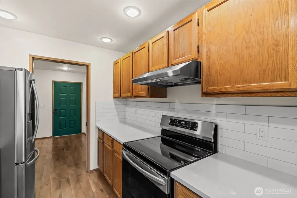 2811 14th W Seattle WA 98119