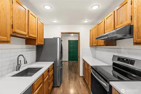 2811 14th W Seattle WA 98119