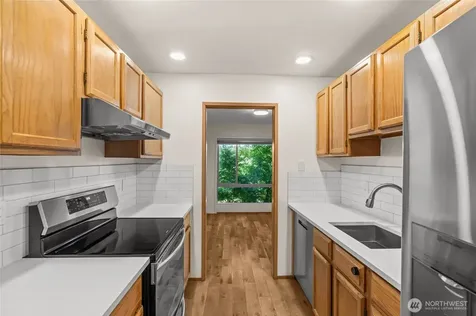 2811 14th W Seattle WA 98119