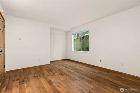 2811 14th W Seattle WA 98119