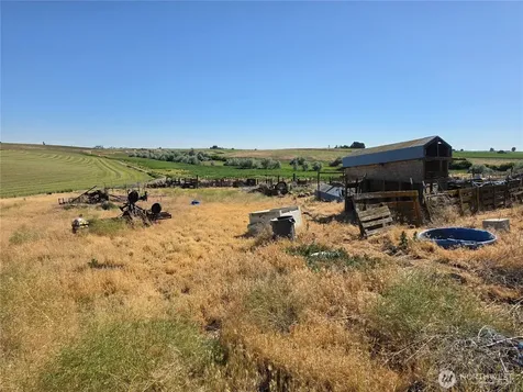 20535 Road 6 SE Warden WA 98857