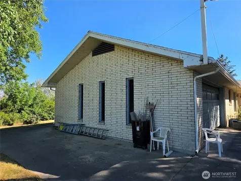 20535 Road 6 SE Warden WA 98857