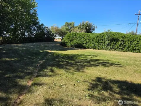 20535 Road 6 SE Warden WA 98857