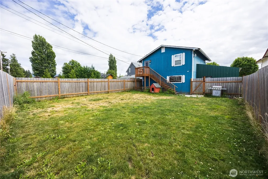 136 First Street Sumas WA 98295