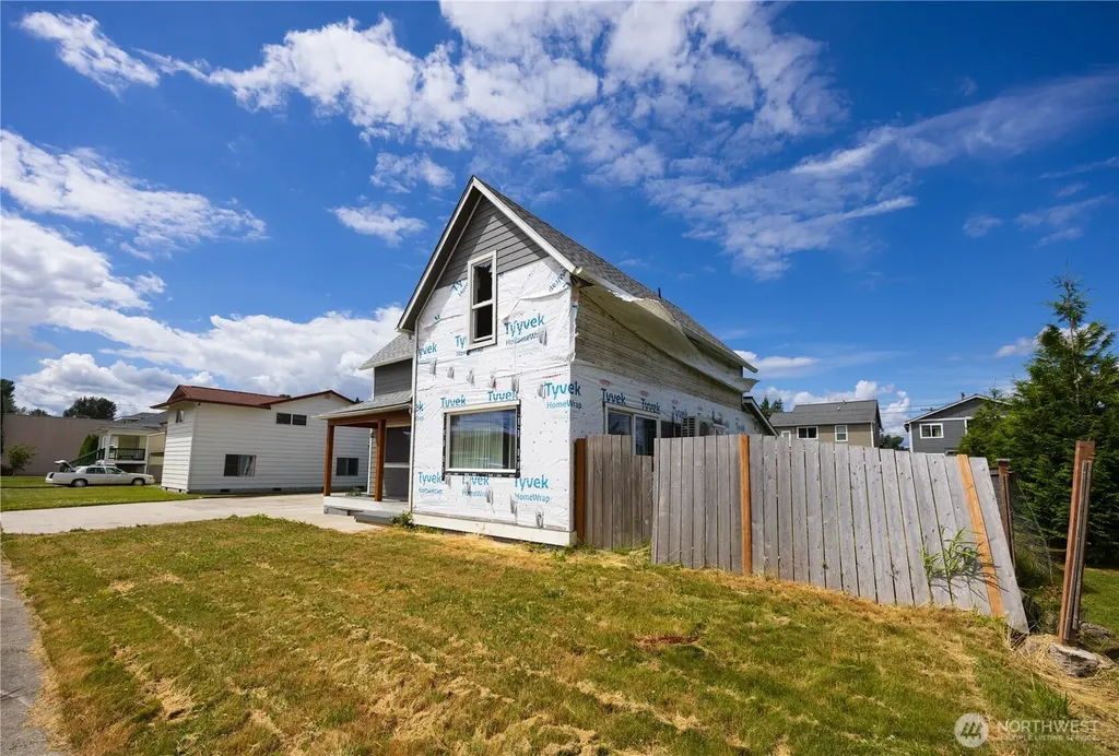 136 First Street Sumas WA 98295