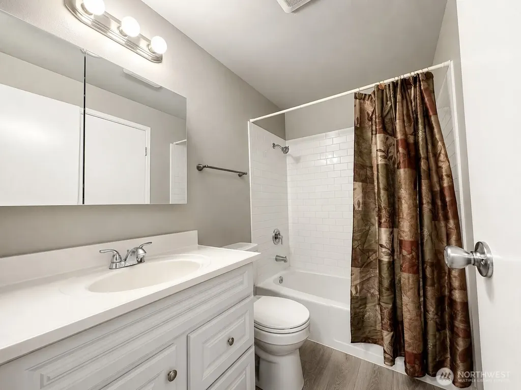 17109 NE 45th Street Redmond WA 98052