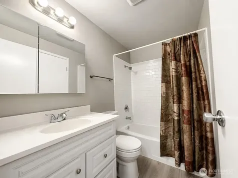 17109 NE 45th Street Redmond WA 98052