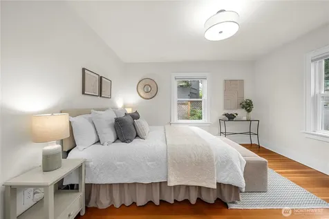 1509 4th Avenue W Seattle WA 98119