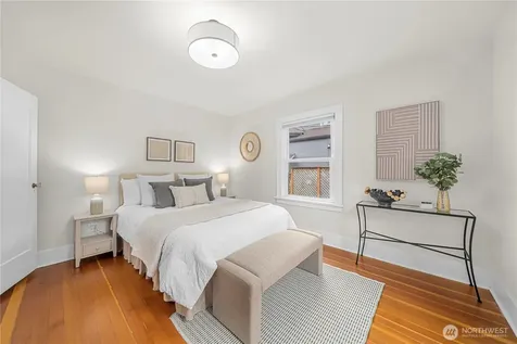 1509 4th Avenue W Seattle WA 98119