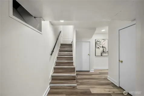 1509 4th Avenue W Seattle WA 98119