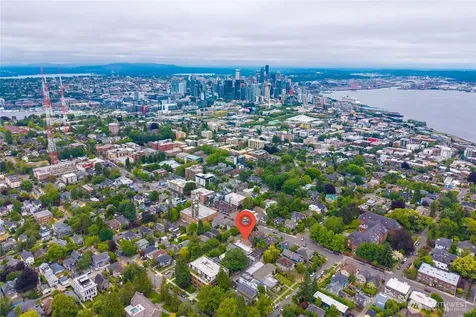 1509 4th Avenue W Seattle WA 98119