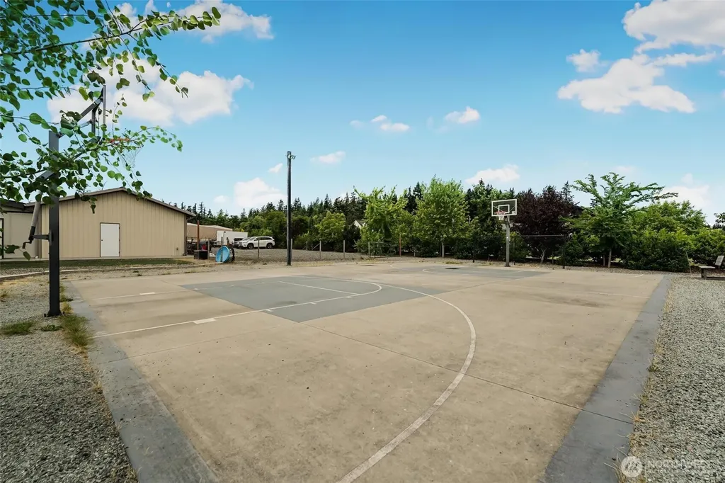 618 Ell Road Camano Island WA 98282