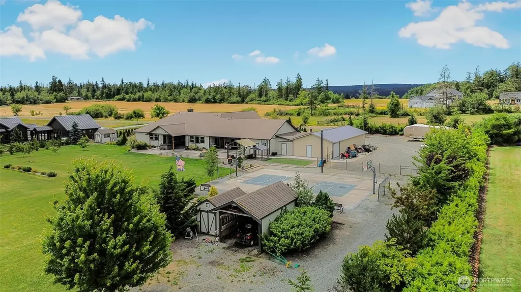 618 Ell Road Camano Island WA 98282