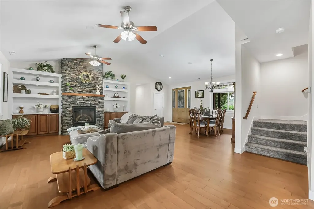618 Ell Road Camano Island WA 98282