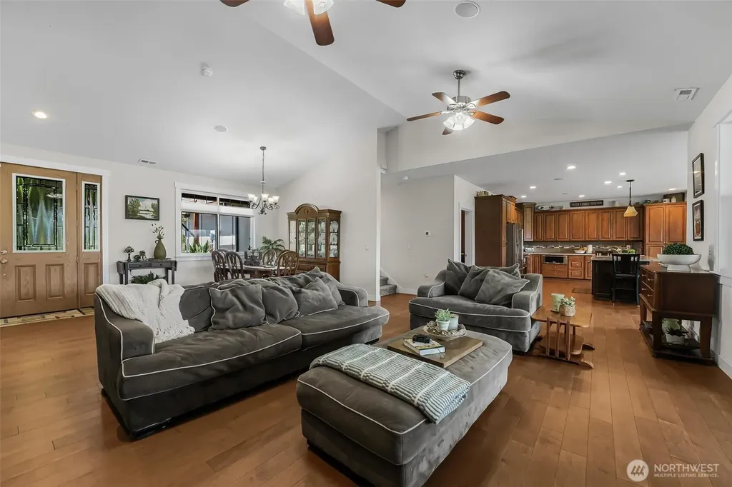 618 Ell Road Camano Island WA 98282