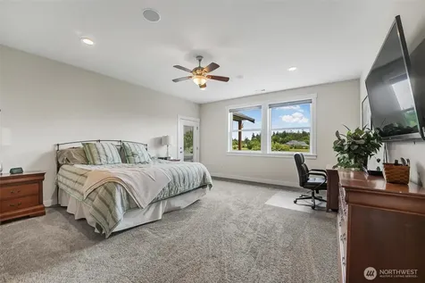 618 Ell Road Camano Island WA 98282