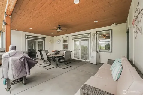 618 Ell Road Camano Island WA 98282