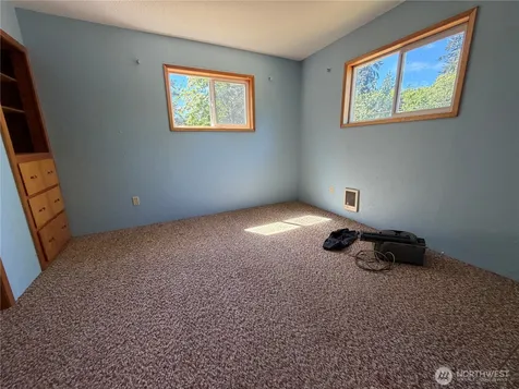 3845 Boston Harbor Road NE Olympia WA 98506