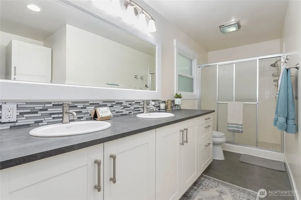 997 W Larson Road Bellingham WA 98226