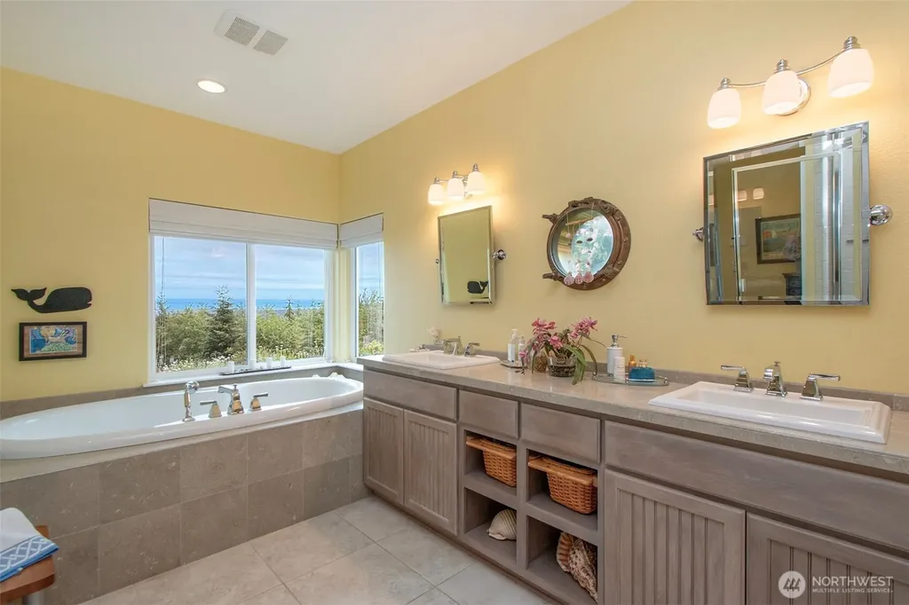 364 Maletti Hill Road Port Angeles WA 98362