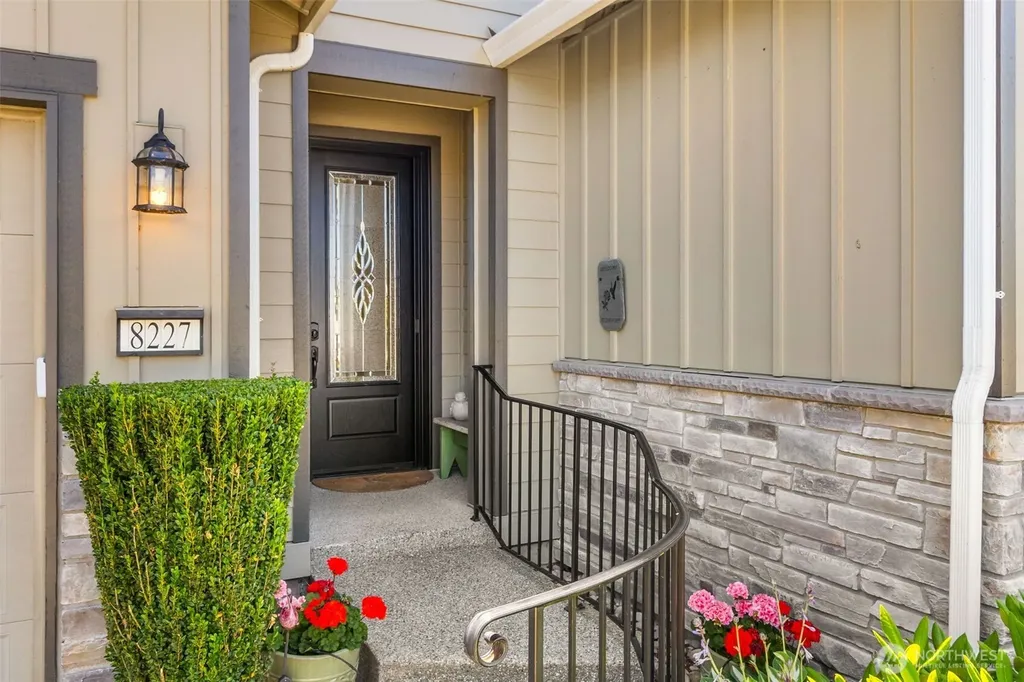 8227 Orcas Loop NE Lacey WA 98516