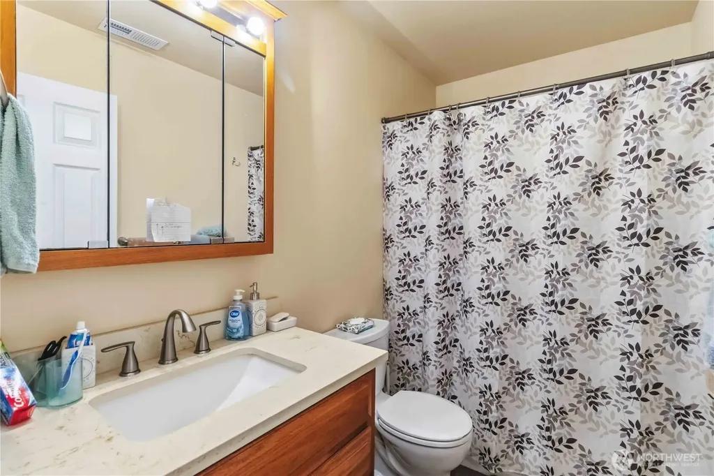 109 Alpha Drive Longview WA 98632
