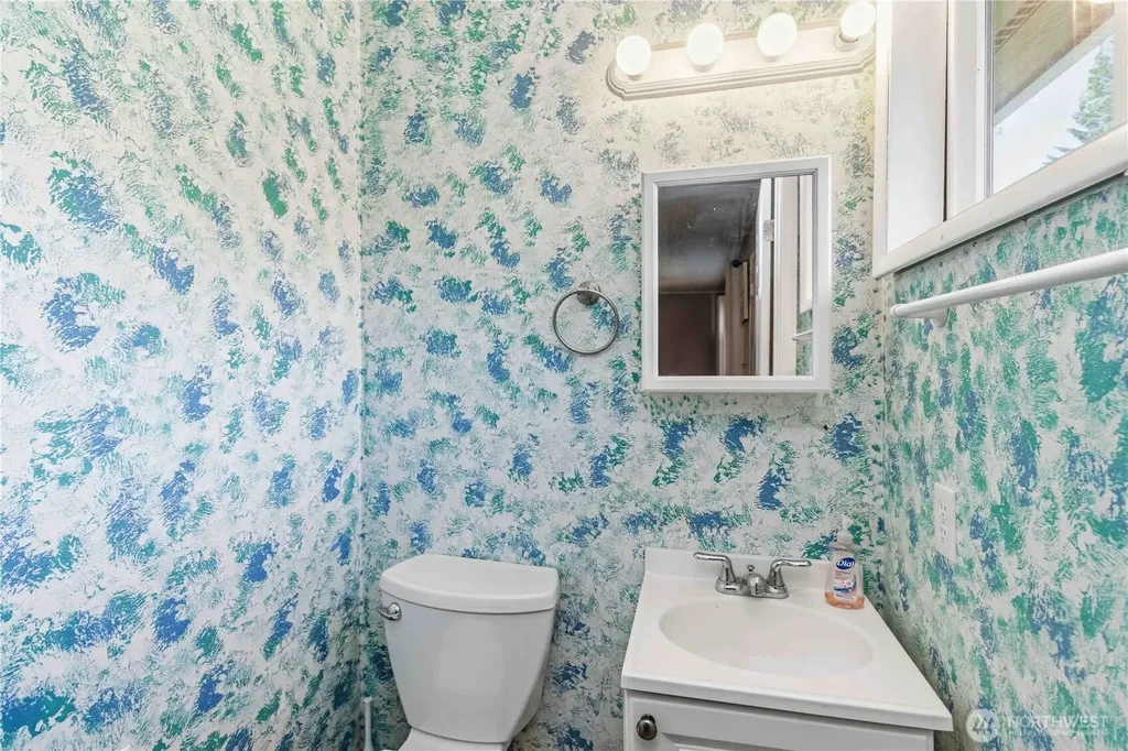 109 Alpha Drive Longview WA 98632