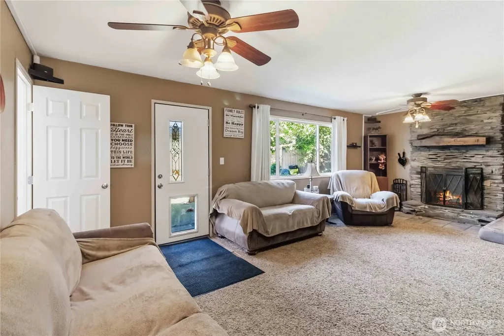 109 Alpha Drive Longview WA 98632