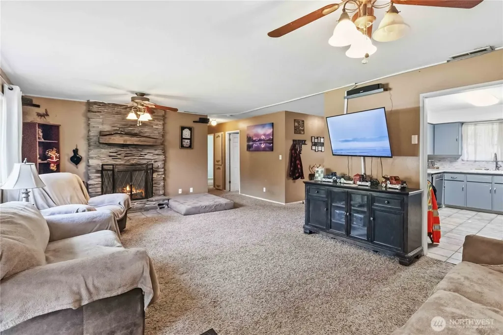 109 Alpha Drive Longview WA 98632