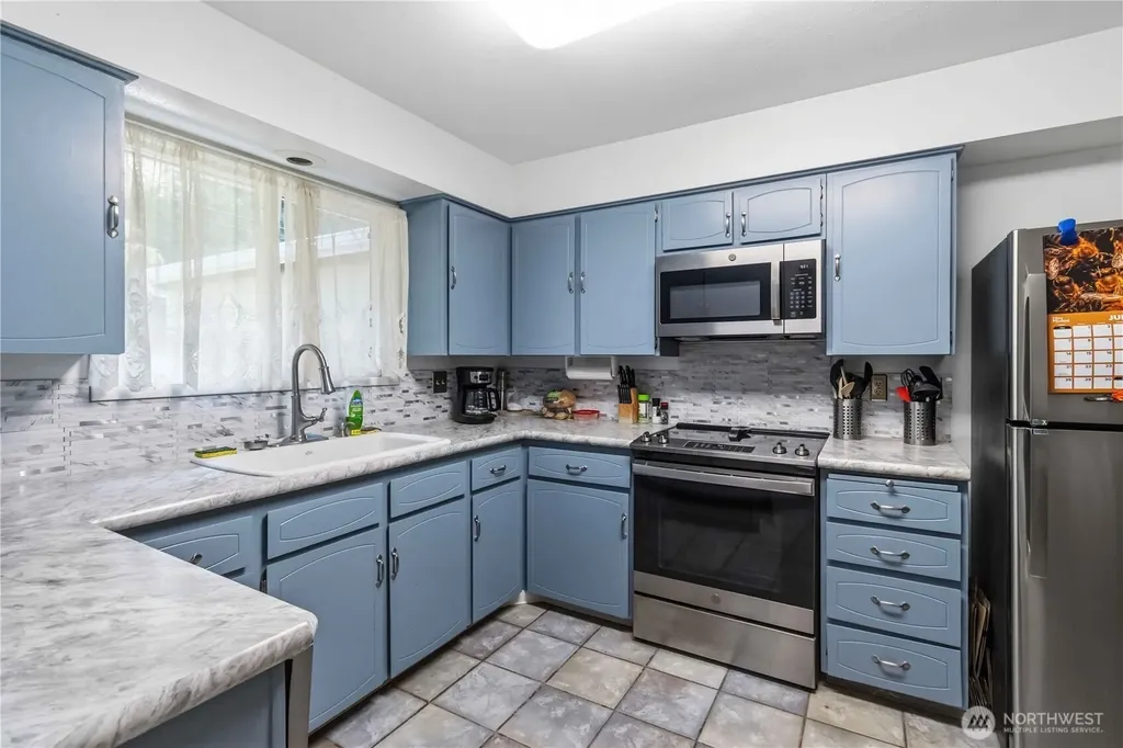 109 Alpha Drive Longview WA 98632