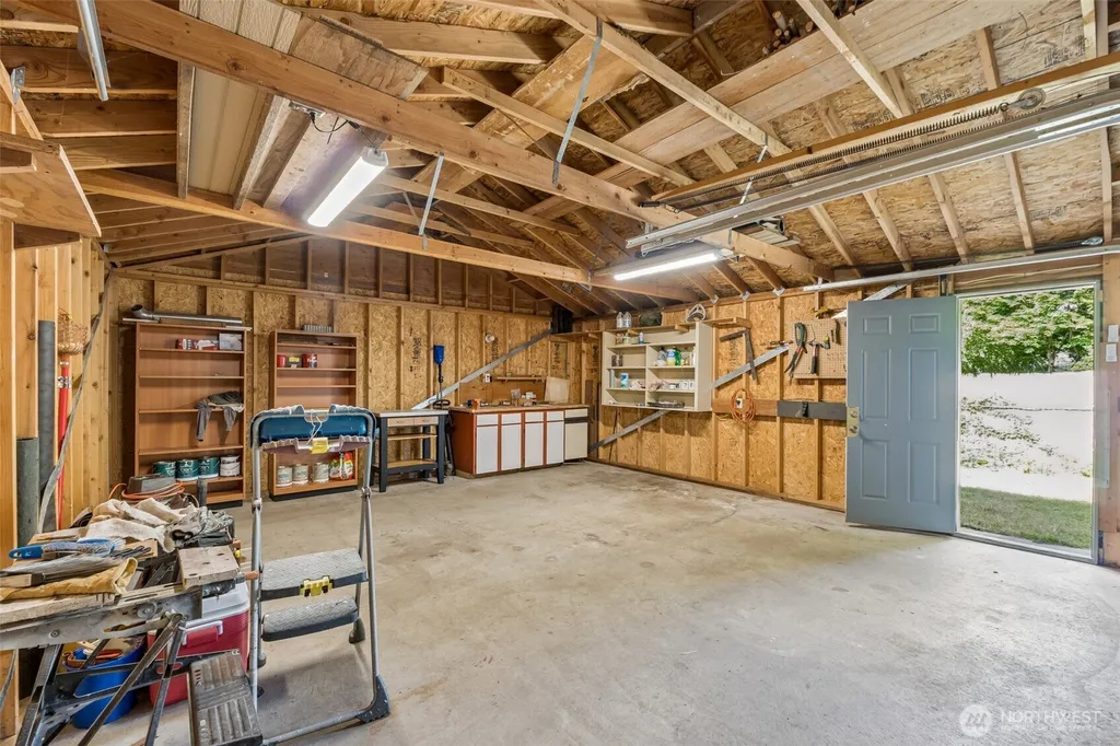 627 SW 106th Street Seattle WA 98146