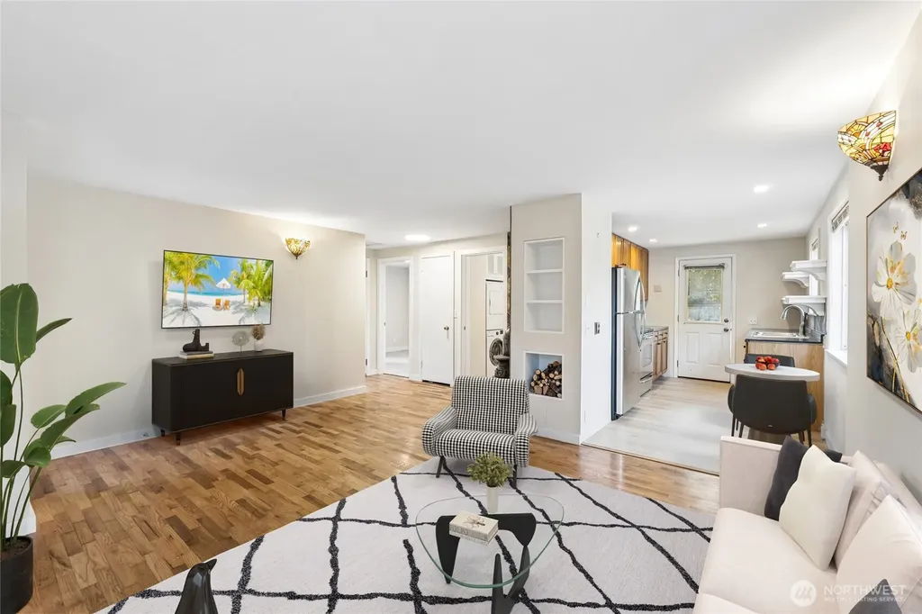 627 SW 106th Street Seattle WA 98146