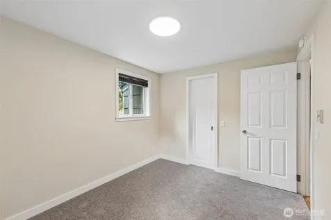 627 SW 106th Street Seattle WA 98146