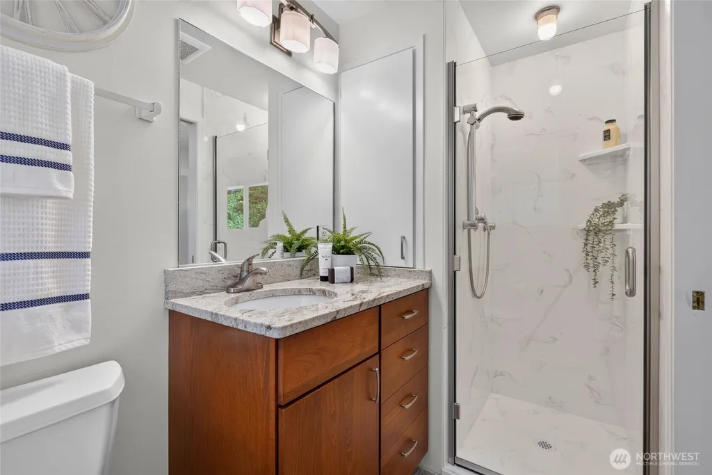 509 NW 178th Place Shoreline WA 98177