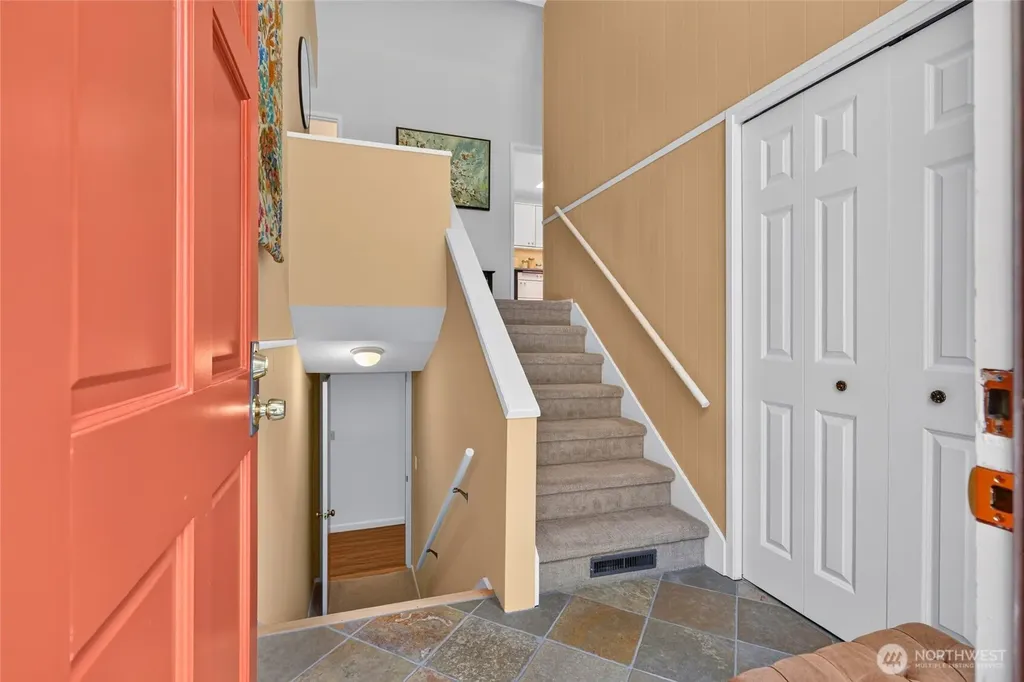 509 NW 178th Place Shoreline WA 98177