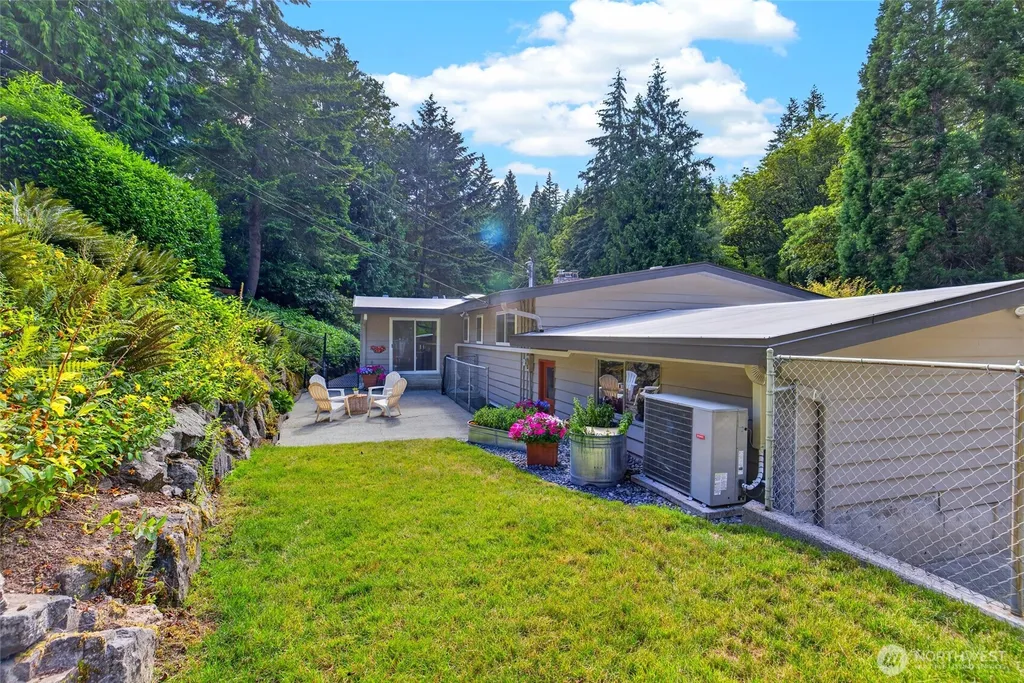 509 NW 178th Place Shoreline WA 98177