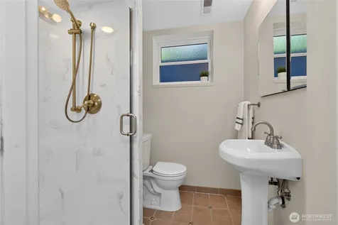 509 NW 178th Place Shoreline WA 98177