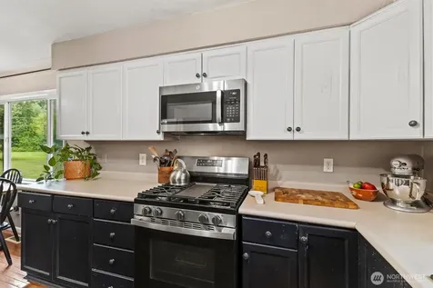 6011 Roberts Road Bellingham WA 98226