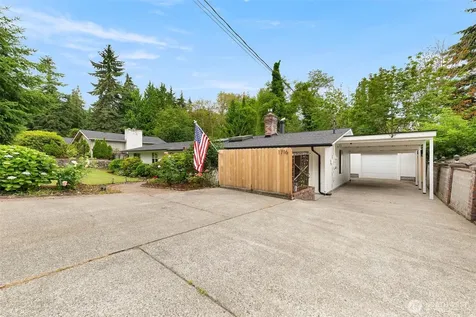 1716 9th Street SE Puyallup WA 98372
