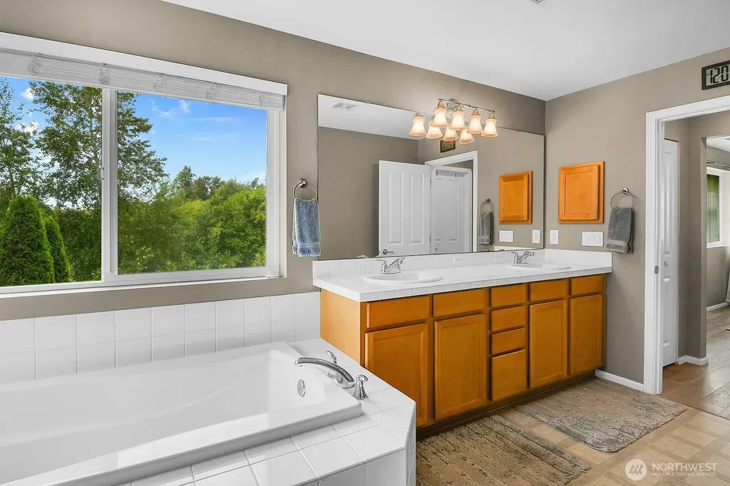 2412 84th Avenue NE Lake Stevens WA 98258