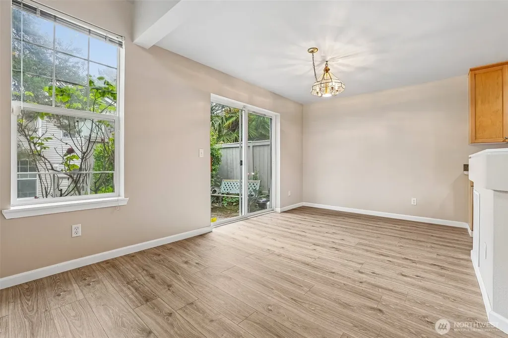 19107 110th Place SE Renton WA 98055