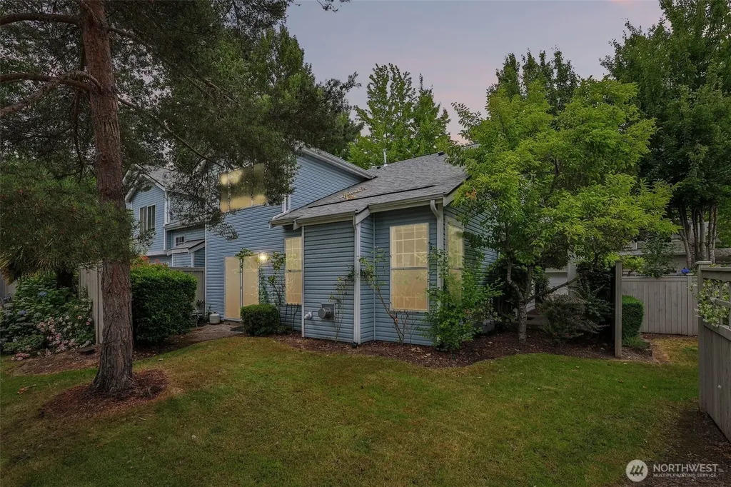 19107 110th Place SE Renton WA 98055